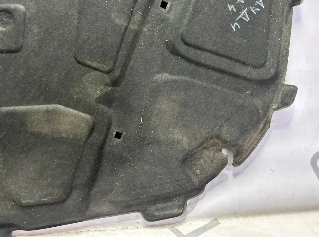 Шумоизоляция капота Audi A4 B8 2007-2015 - миниатюра 6