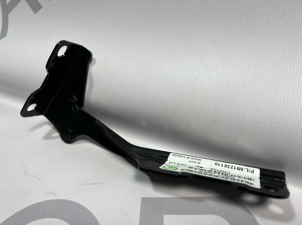 Петля капота правая Mitsubishi Lancer 9 2003-2010 - миниатюра 5
