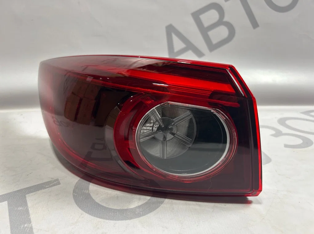 Фонарь задний левый наружный Mazda 3 3 BM/BN - изображение 1