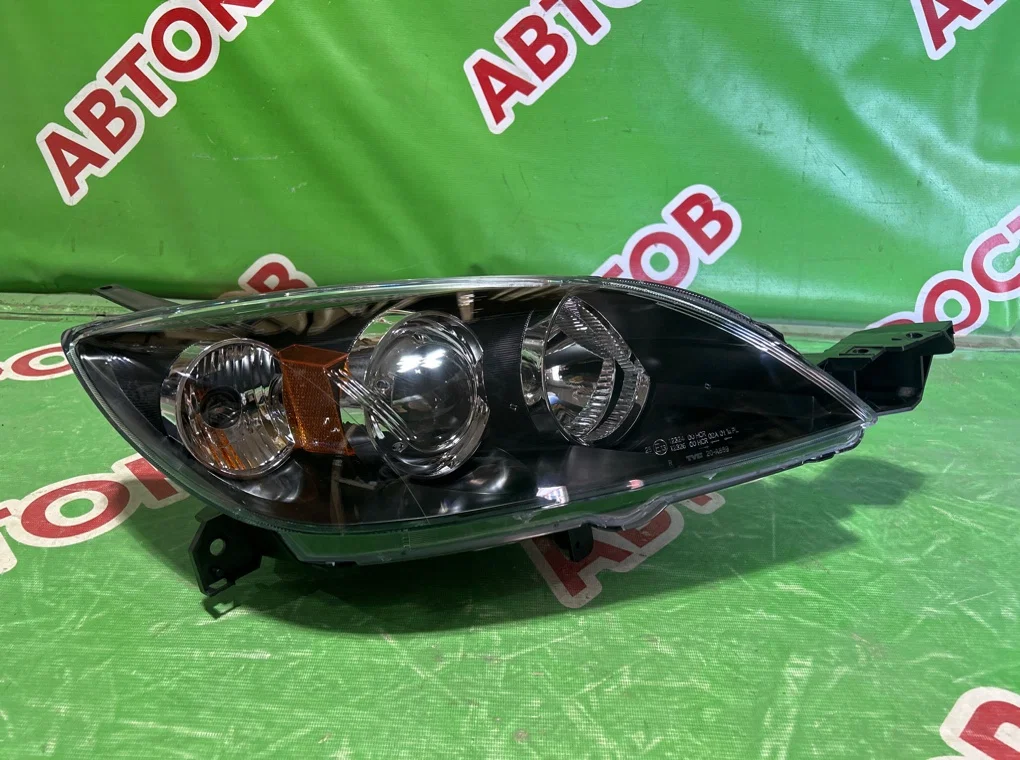 Фара правая Mazda 3 BK 2003-2009 - изображение 1