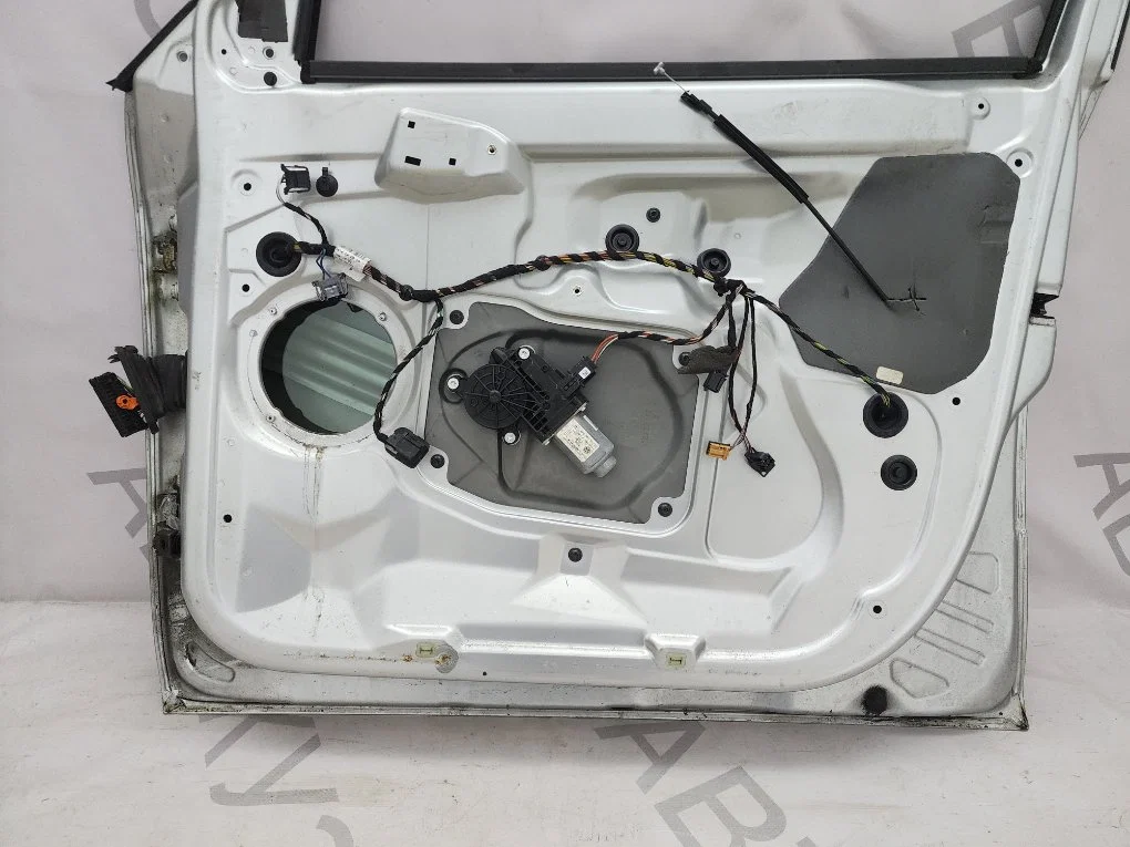 Дверь передняя правая Skoda Fabia 1 2007-2015 - миниатюра 7