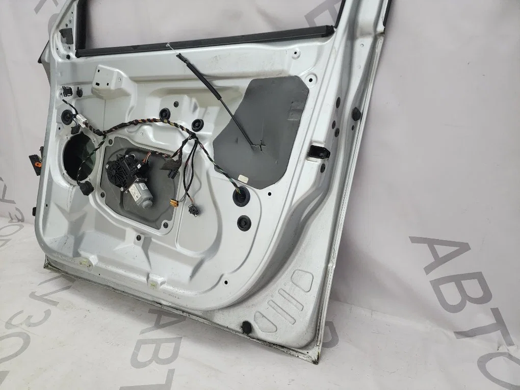 Дверь передняя правая Skoda Fabia 1 2007-2015 - миниатюра 8