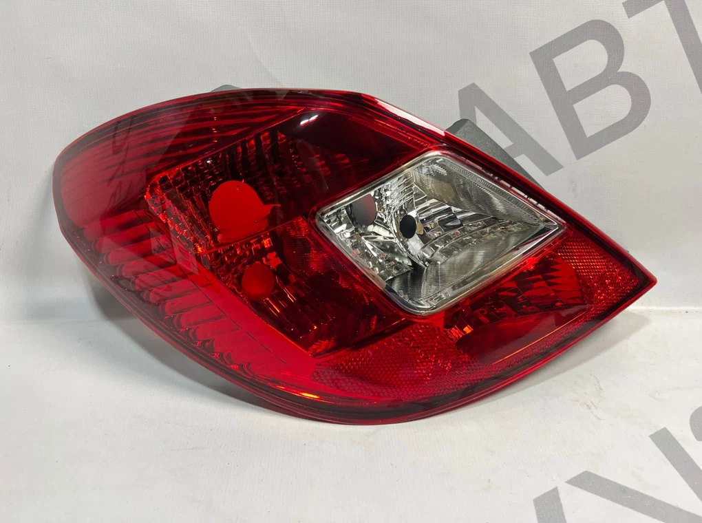 Фонарь задний левый Opel Corsa D 2007-2014
