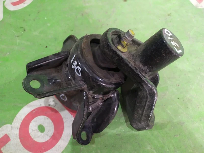 Опора (подушка) двигателя правая Hyundai I30 2 GD