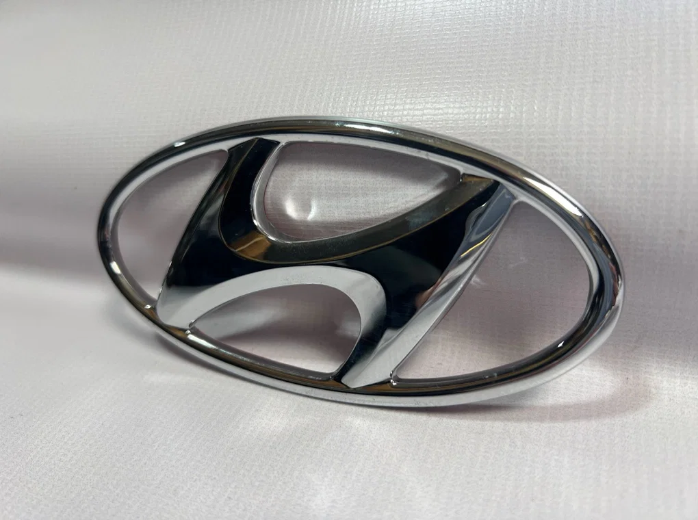 Эмблема на крышку багажника Hyundai Solaris 1 - миниатюра 2