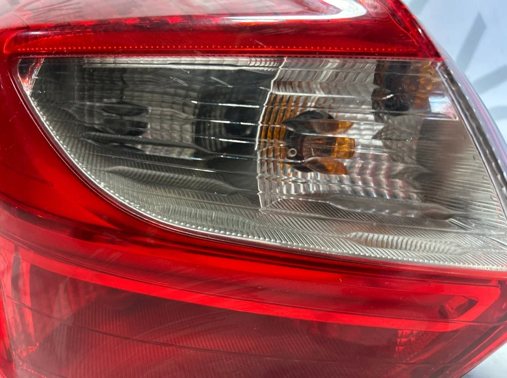 Фонарь задний левый Ford Focus 3 2011-2019 - миниатюра 4
