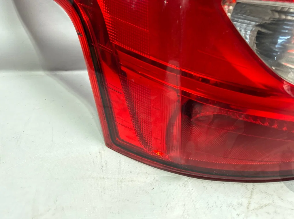 Фонарь задний левый Ford Focus 3 2011-2019 - миниатюра 6