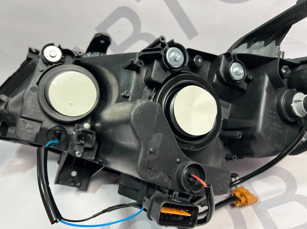 Фара правая Mitsubishi Outlander 2 XL 2006-2010 - миниатюра 10