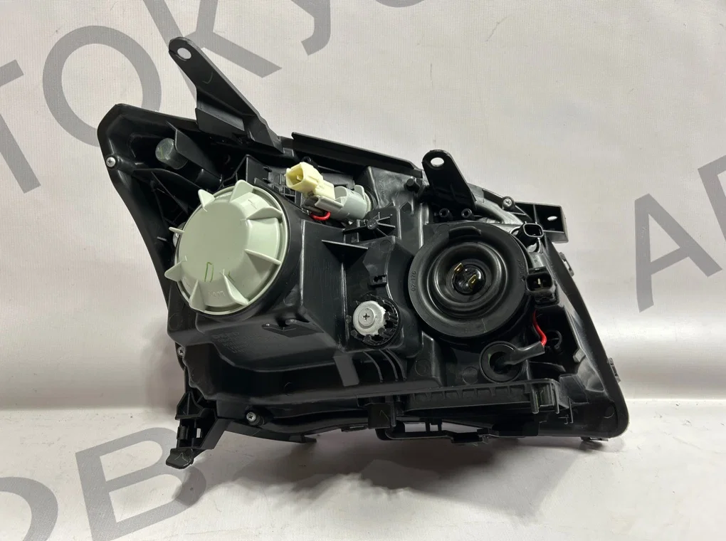 Фара левая Toyota Avensis 2 2006-2007 - миниатюра 5