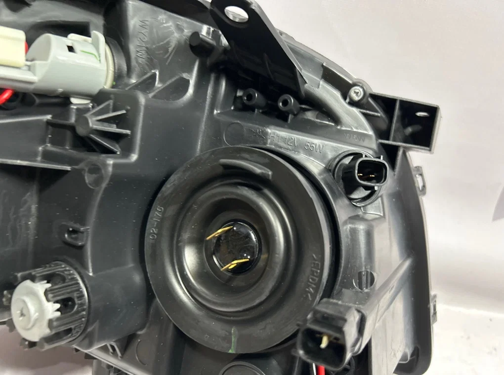 Фара левая Toyota Avensis 2 2006-2007 - миниатюра 7