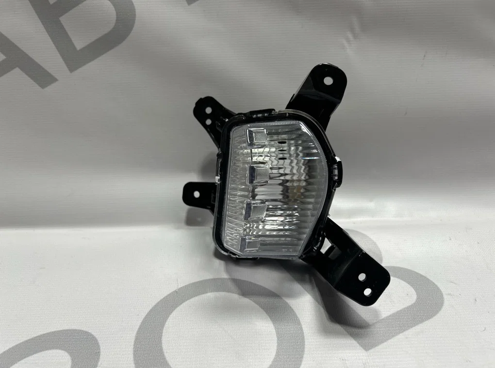 Поворот в бампер правый KIA K5 3 2020-