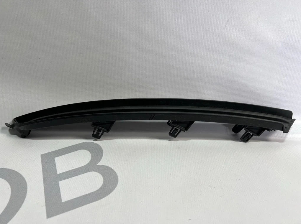Заглушка бампера переднего правая Mazda CX-5 KF - миниатюра 6