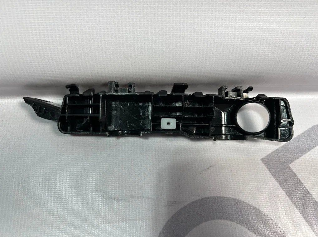 Кронштейн крыла правый Hyundai i30 2 GD 2012-2017 - миниатюра 4