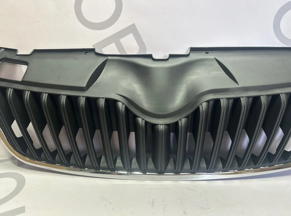 Решетка радиатора Skoda Octavia A7 2013-2016 - миниатюра 4