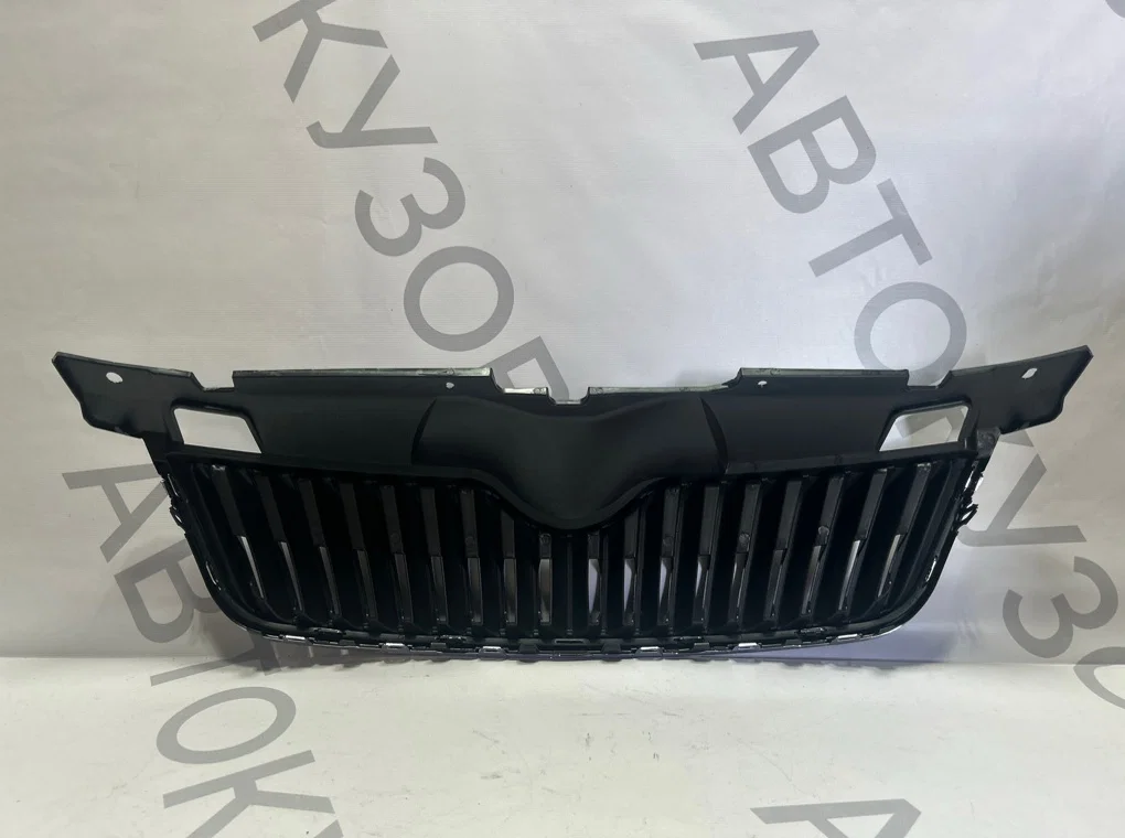 Решетка радиатора Skoda Octavia A7 2013-2016 - миниатюра 6