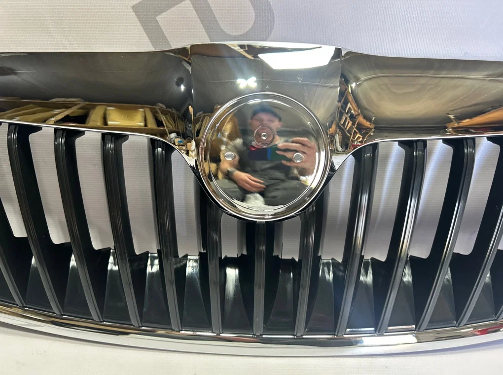 Решетка радиатора Skoda Octavia A5 2008-2013 - миниатюра 5