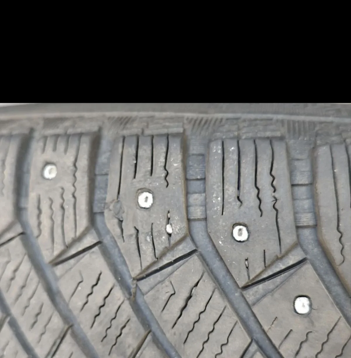 Continental ContiIceContact 225/60 R18 104T - миниатюра 6