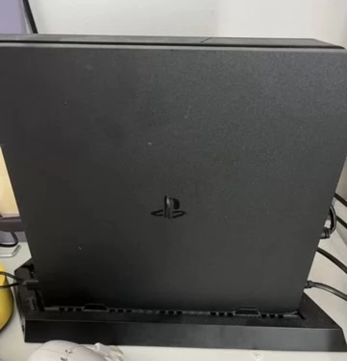PS4 Slim 1tb - изображение 1