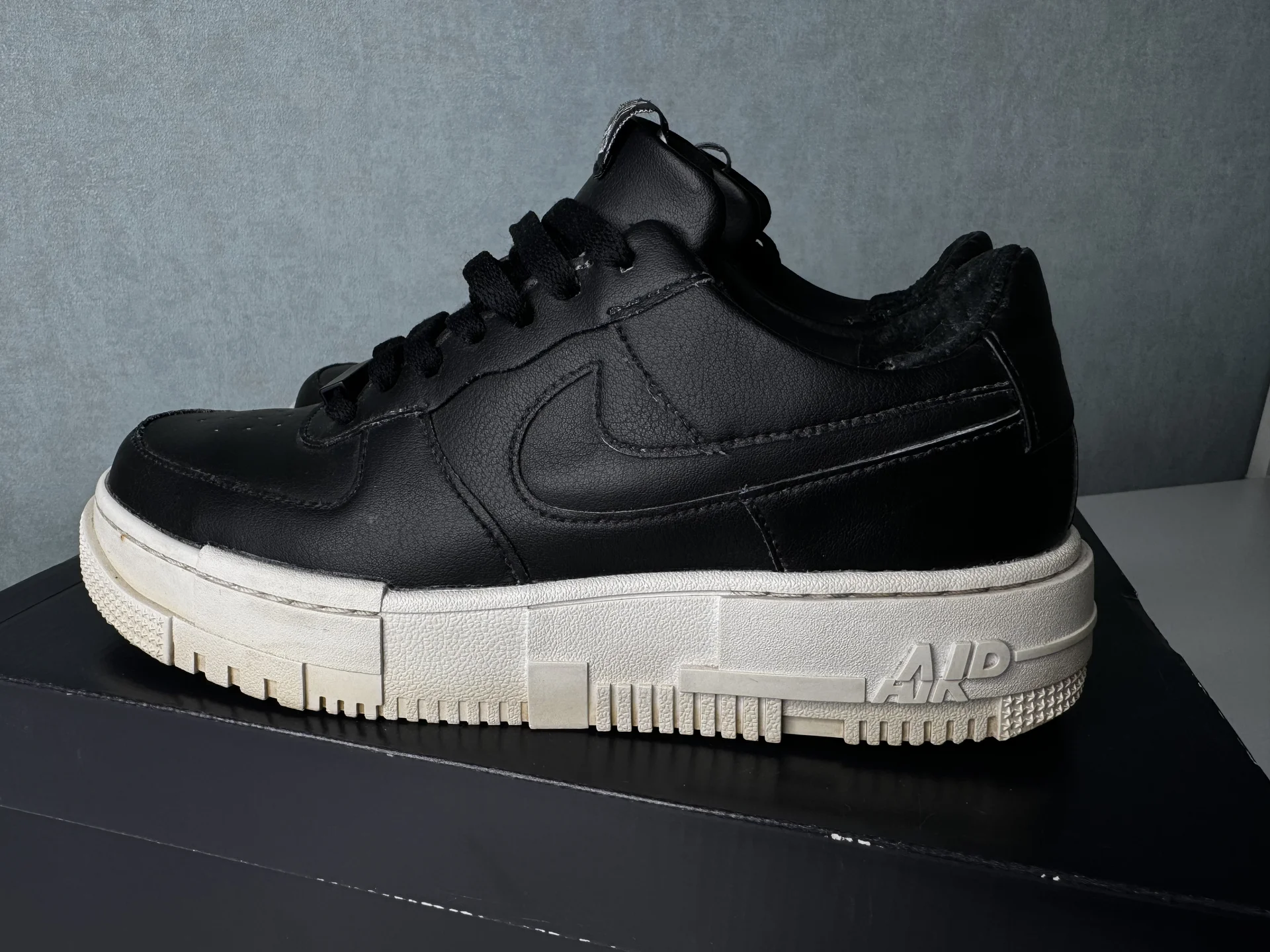 Nike Air Force 1'07 Low (версия "pixel") - миниатюра 3
