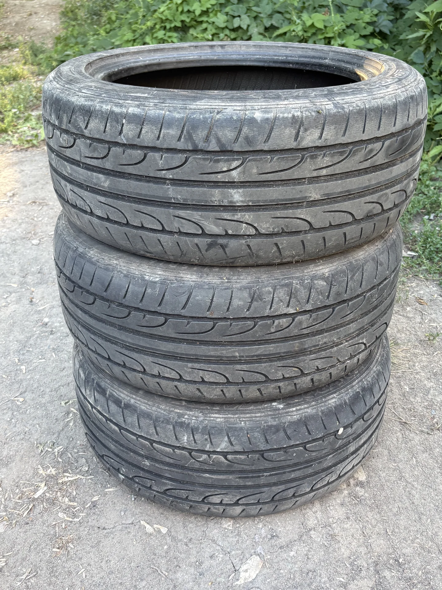шины dunlop sport 215/45 r16 - изображение 1