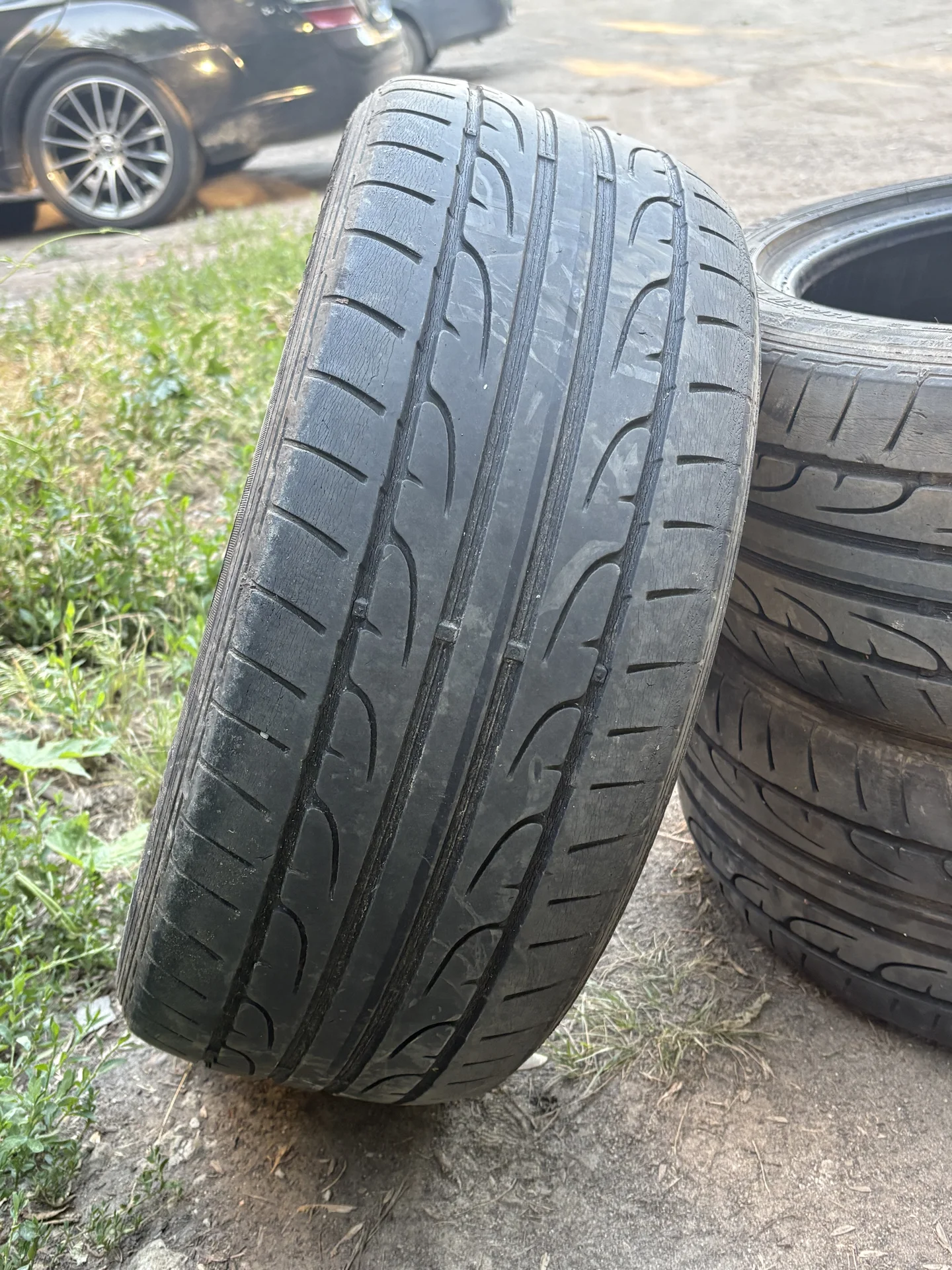 шины dunlop sport 215/45 r16 - миниатюра 2