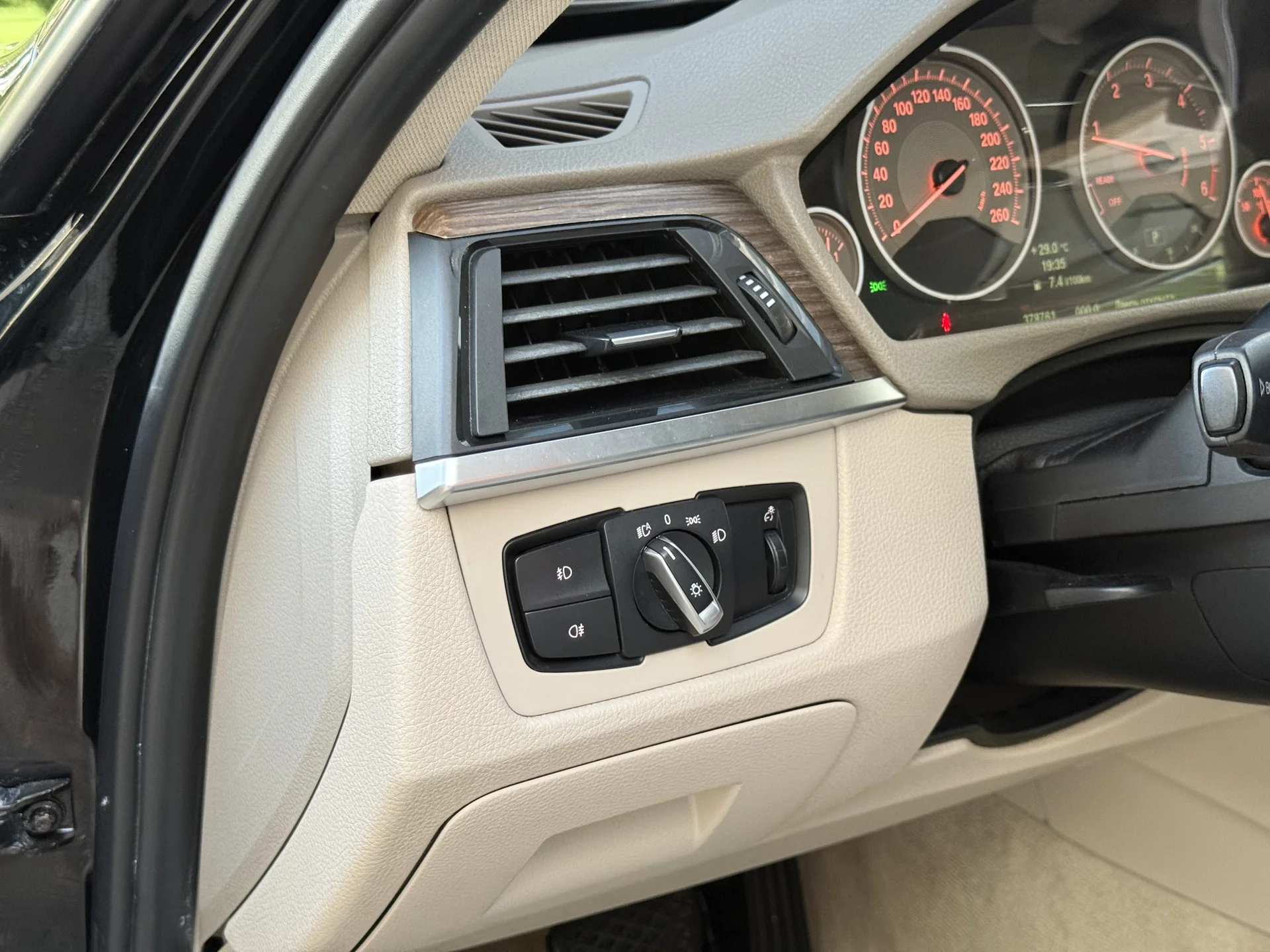 BMW F30 320d 2012г - миниатюра 17