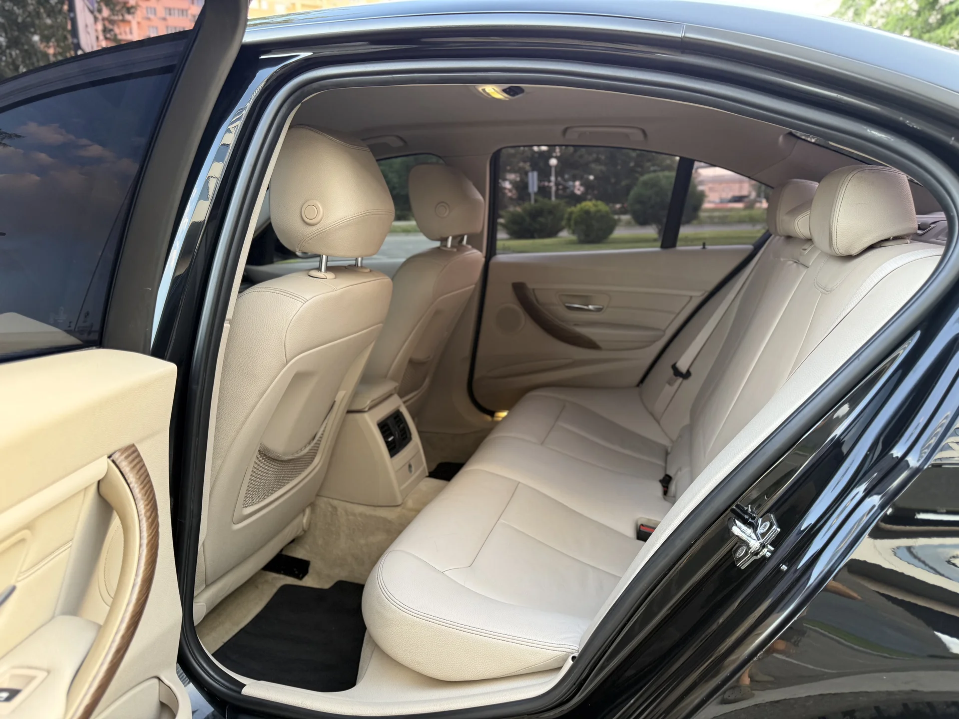 BMW F30 320d 2012г - миниатюра 24