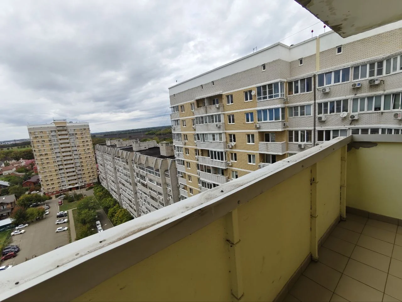 Уютная 1-комнатная квартира с шикарным панорамным видом на город и реку Кубань. - миниатюра 19