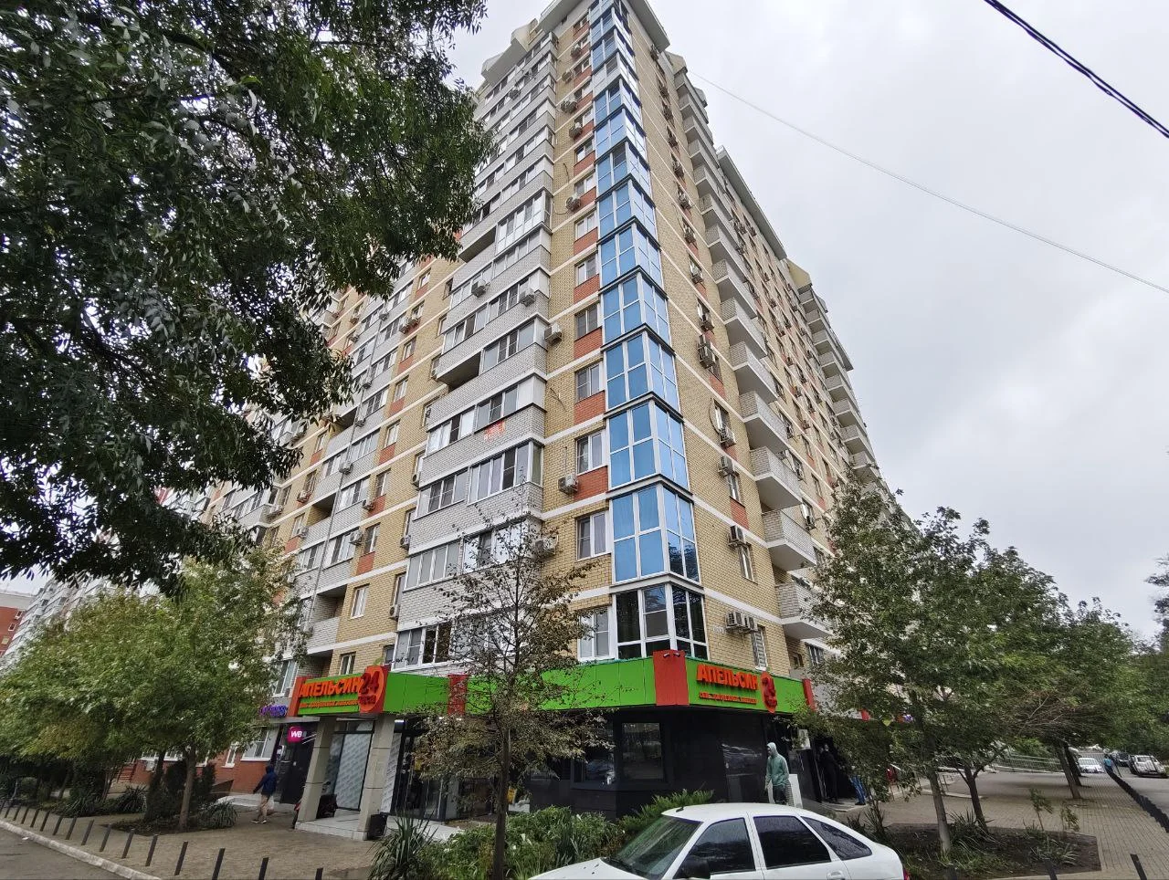 Уютная 1-комнатная квартира с шикарным панорамным видом на город и реку Кубань. - миниатюра 22