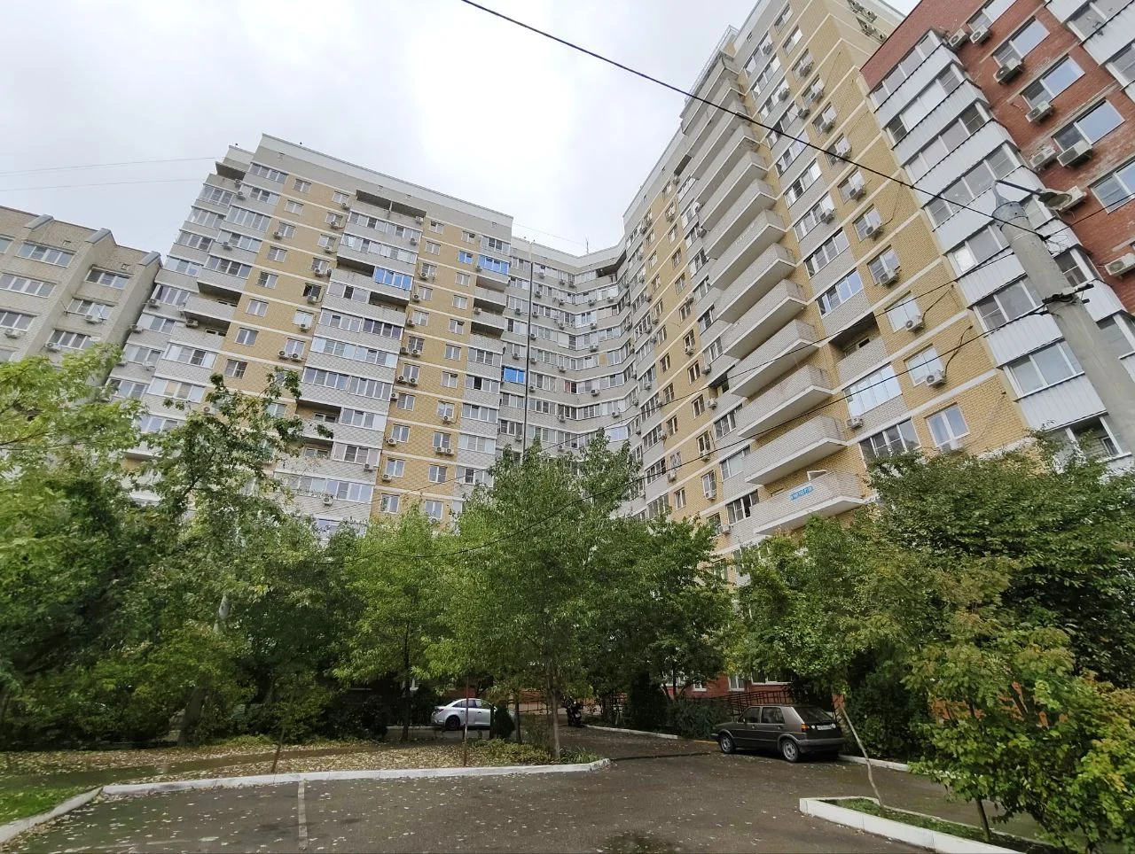 Уютная 1-комнатная квартира с шикарным панорамным видом на город и реку Кубань. - миниатюра 23