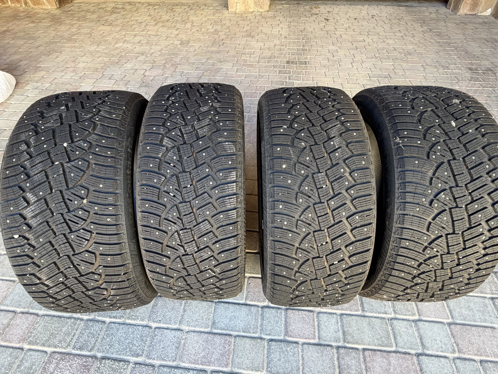 Continental ice contact 2 265/45 R20 295/40 R20