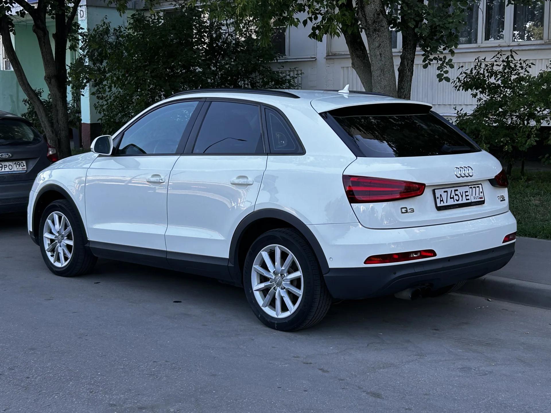 Audi Q3 - миниатюра 2