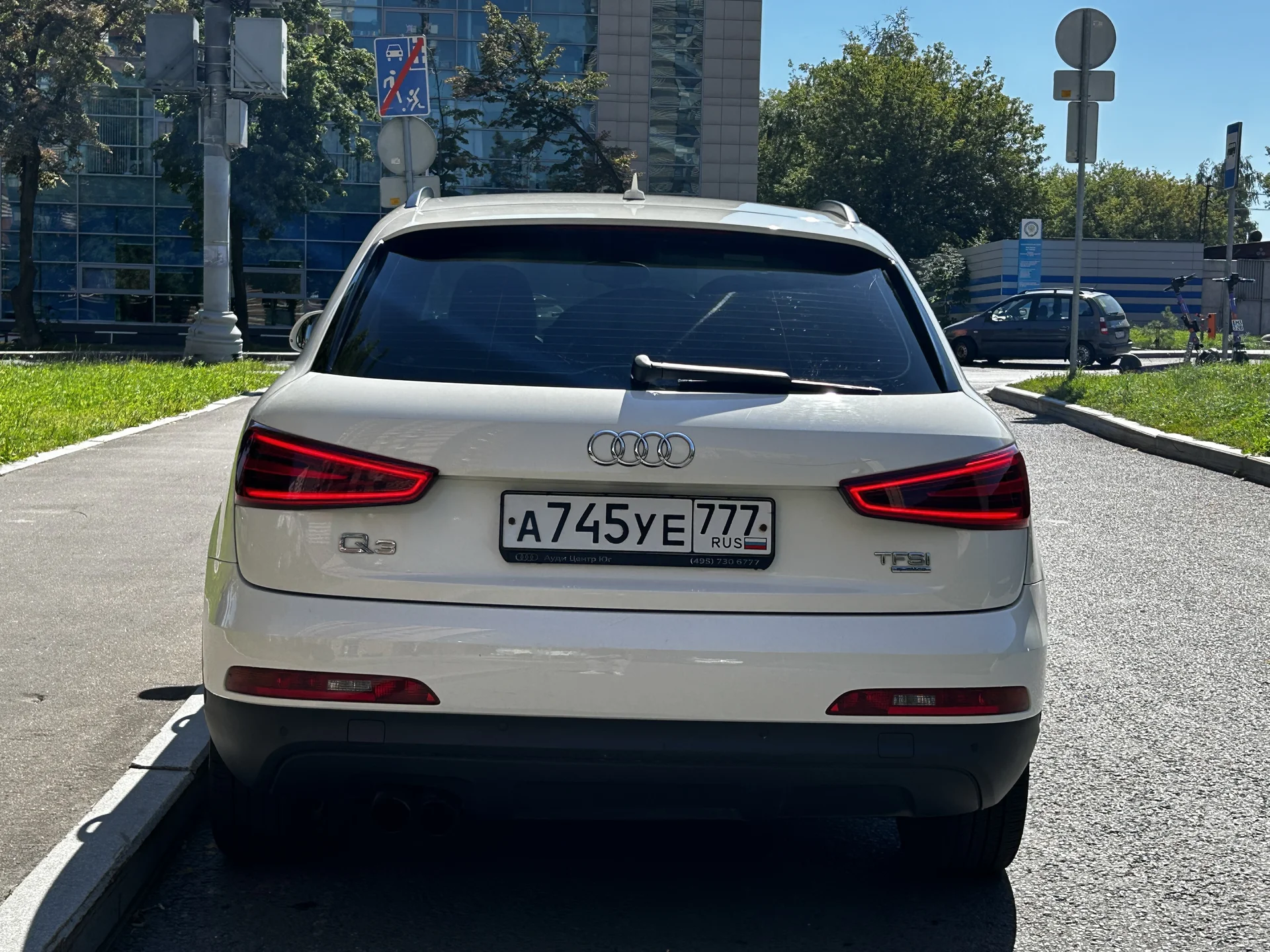 Audi Q3 - миниатюра 5
