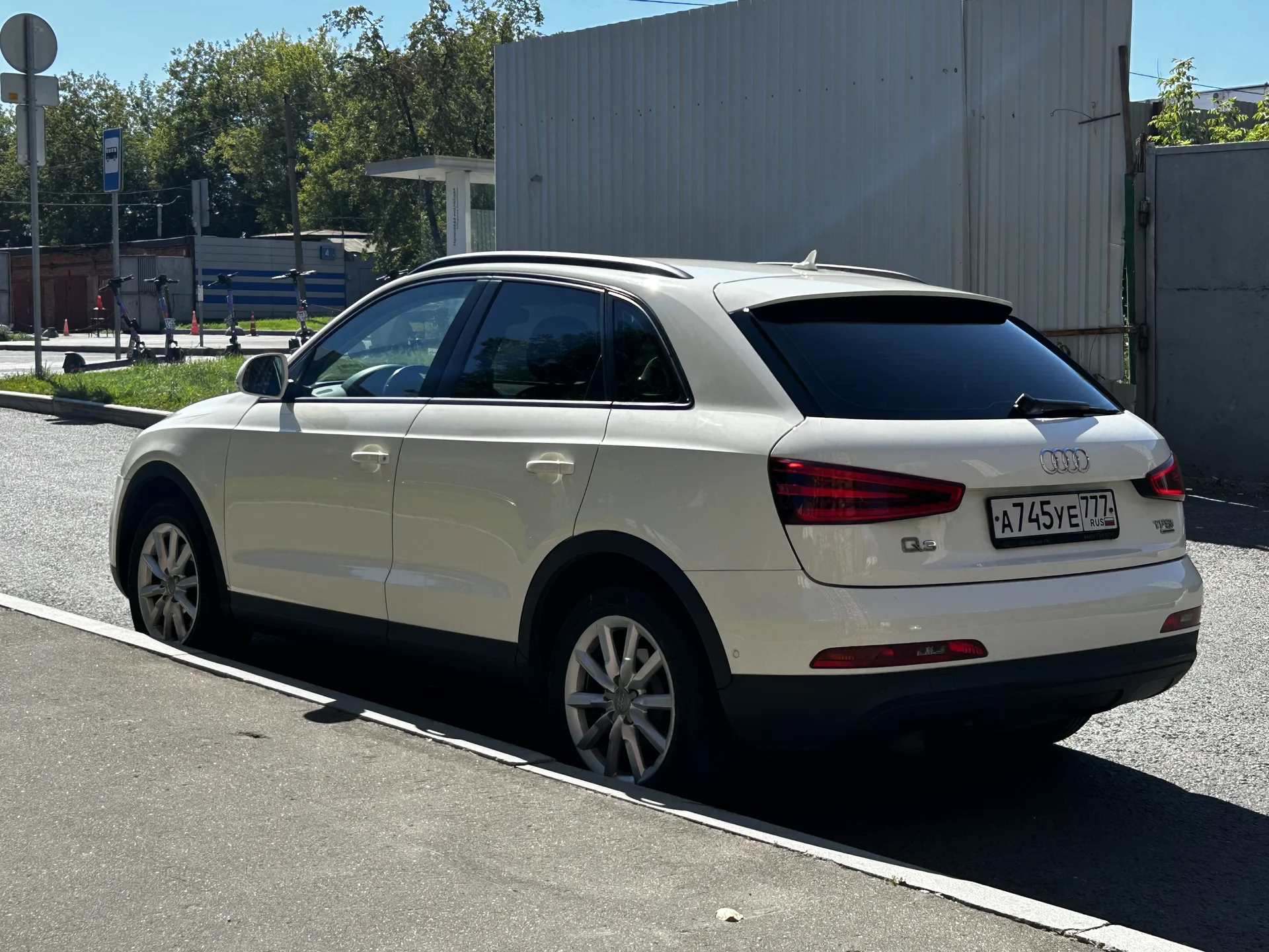 Audi Q3 - миниатюра 6