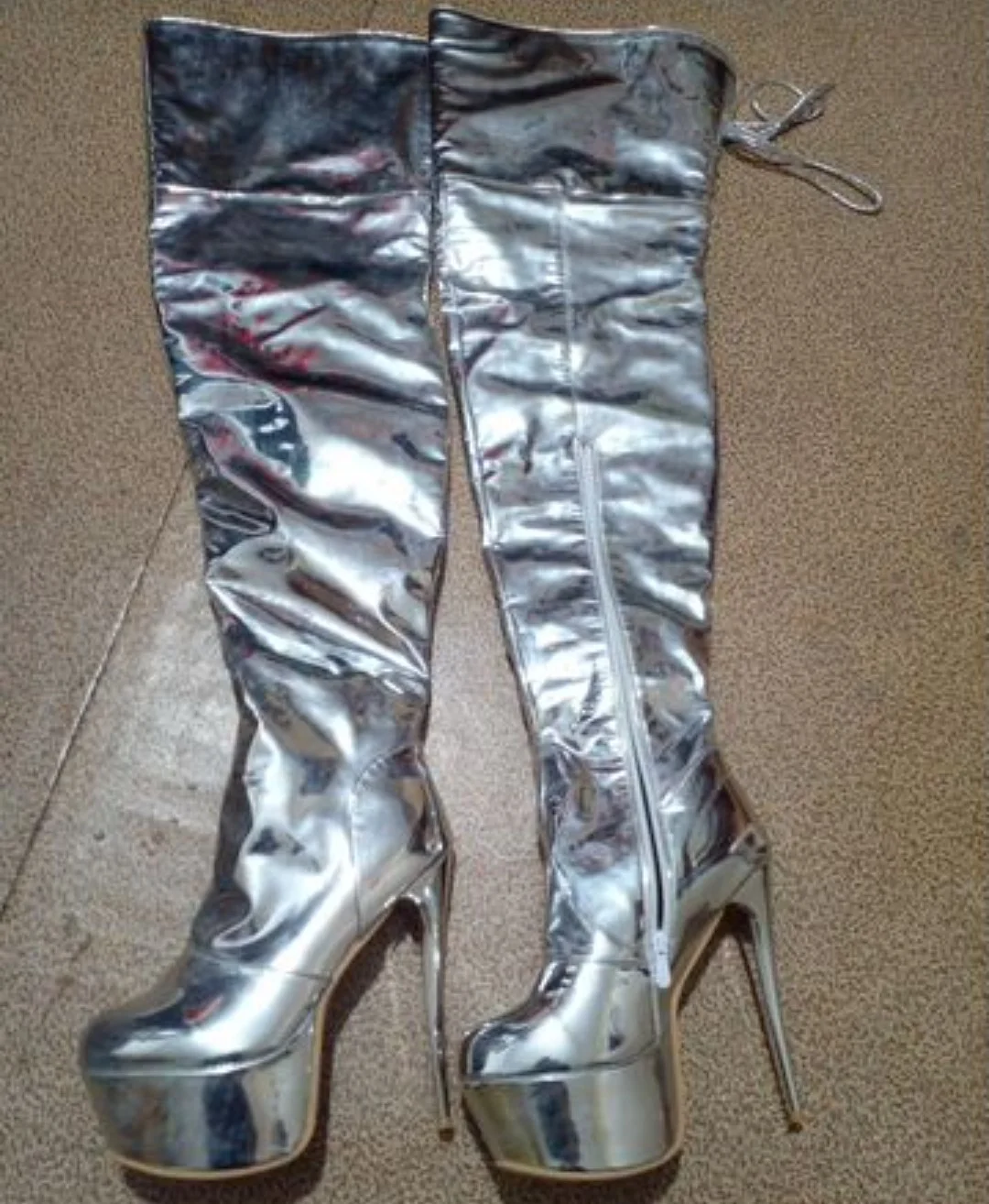 Сапоги новые 42размер - изображение 1