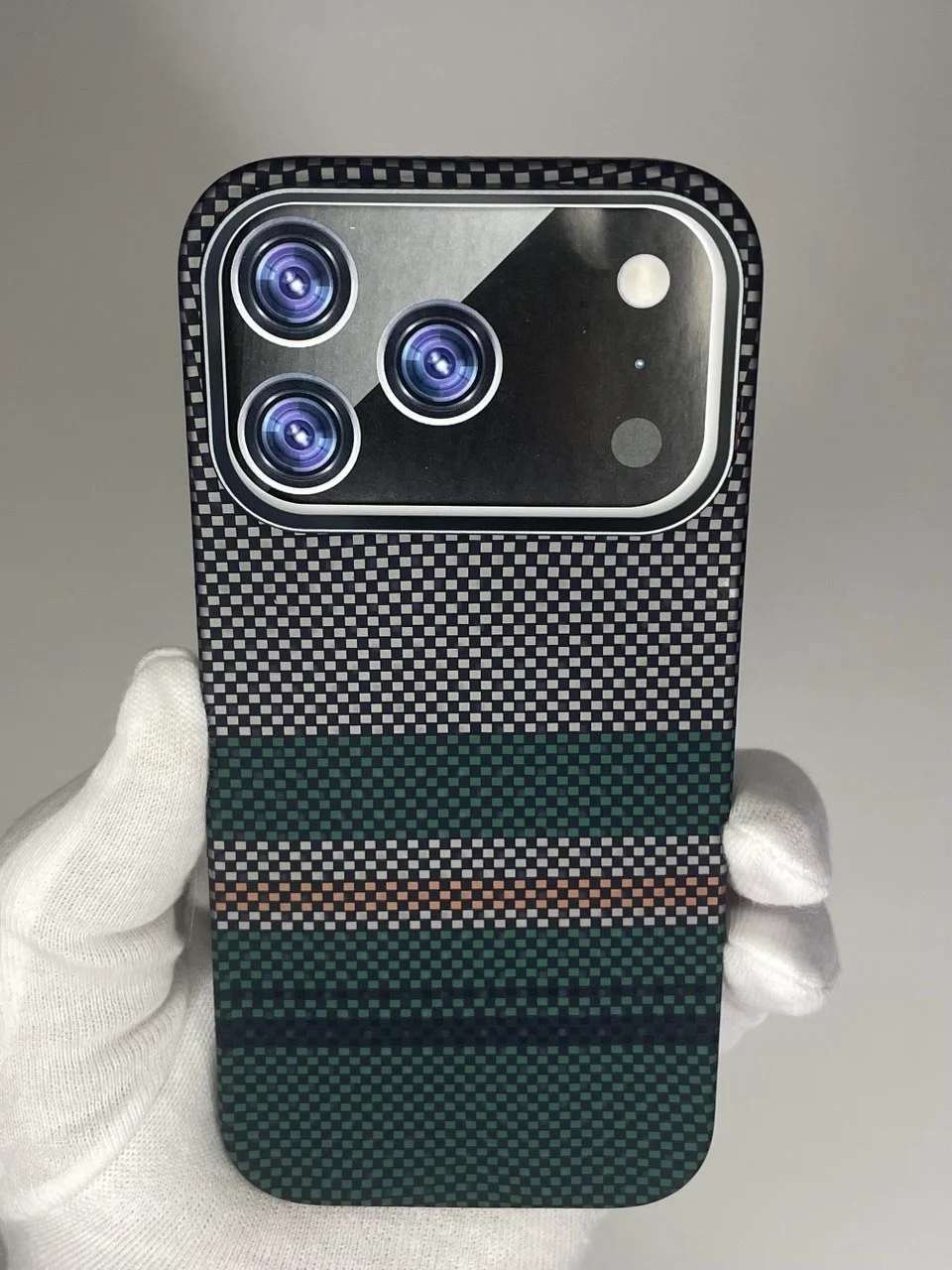 Чехол-бампер iPhone 17 Pro - миниатюра 2