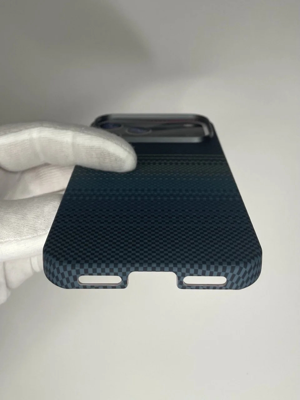 Чехол-бампер для iPhone 17 Pro Maх - миниатюра 3