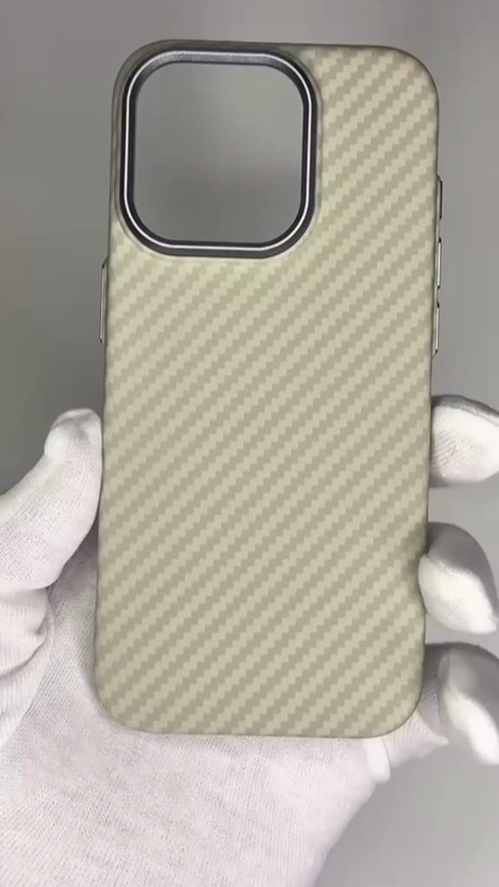 Чехол для Apple iPhone 15 Pro - видео 8
