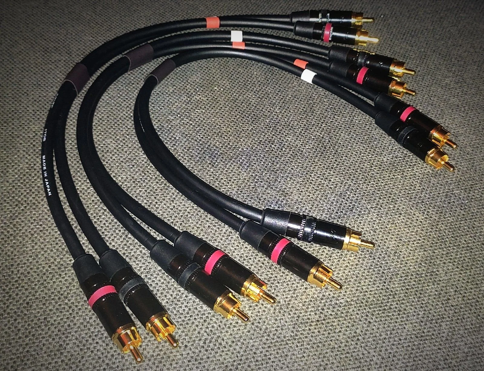 Mежблочный кабель Canare 2RCA-2RCA - миниатюра 6