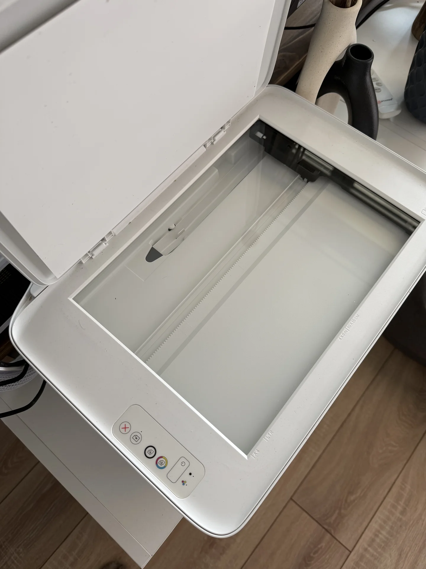 Принтер цветной струйный сканер HP DeskJet 2320 - миниатюра 3