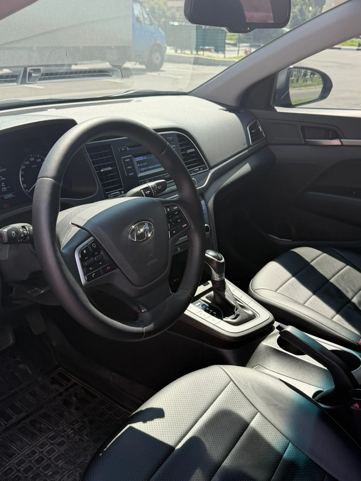 Hyunadi Elantra - миниатюра 8