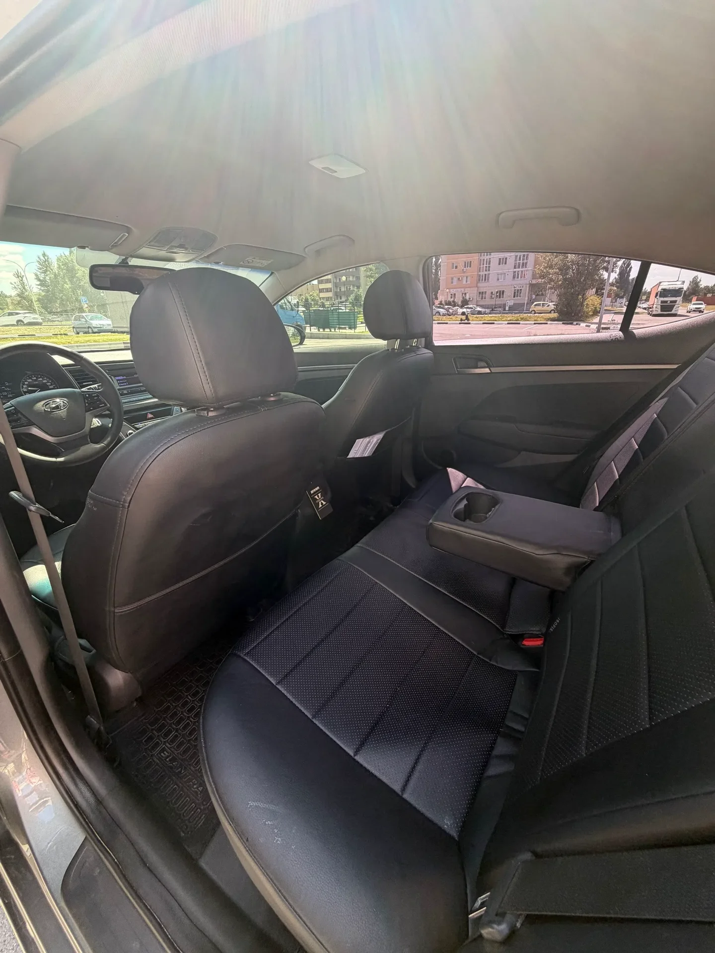 Hyunadi Elantra - миниатюра 10