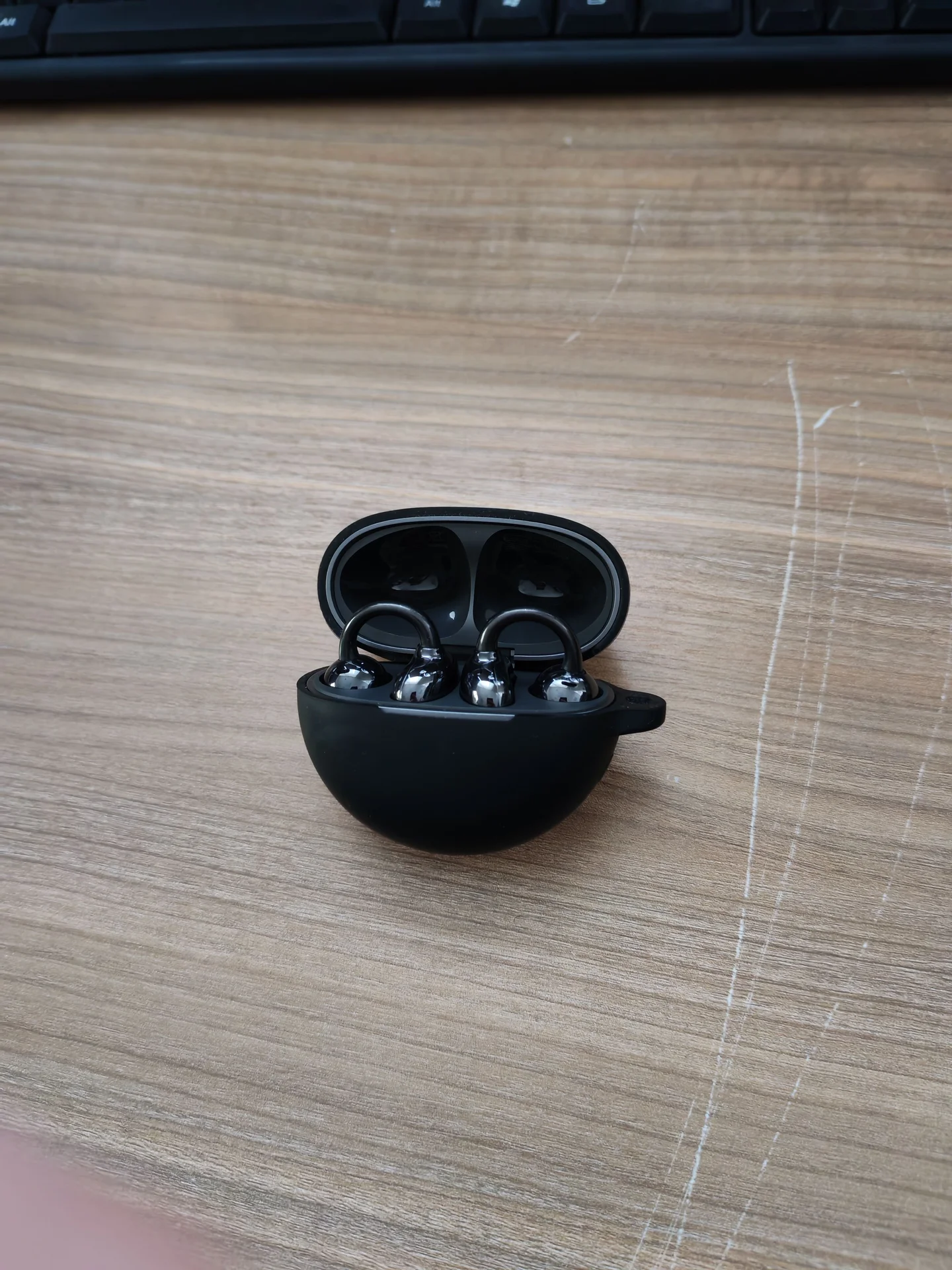 Huawei freeclip 1 - миниатюра 2