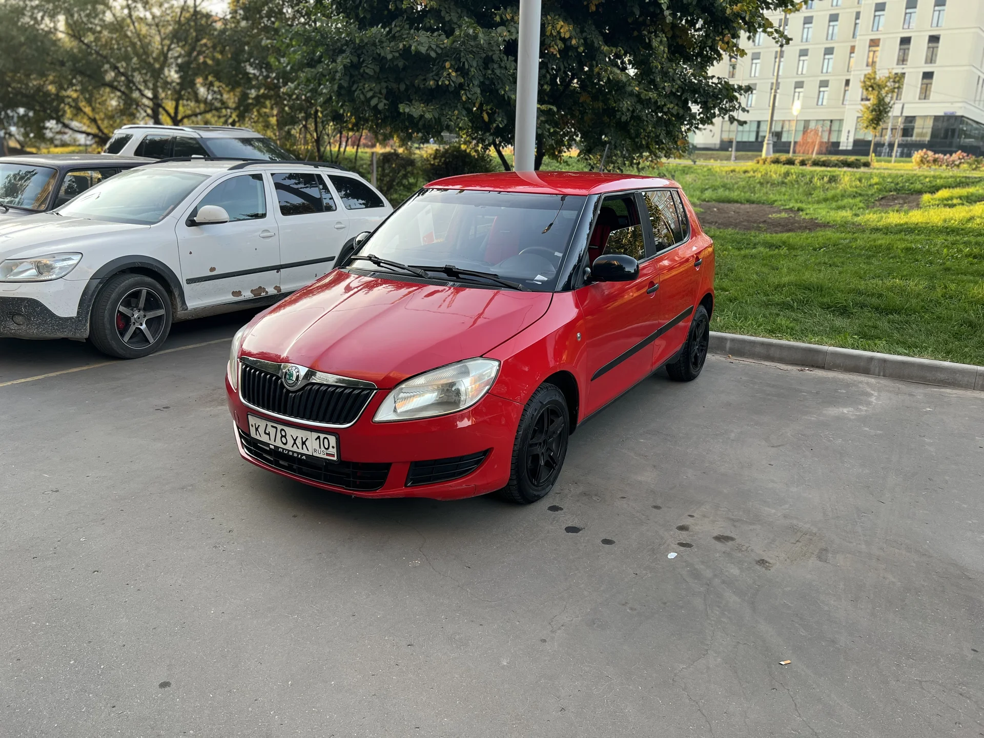 Skoda Fabia 2011 1.2 мт - изображение 1