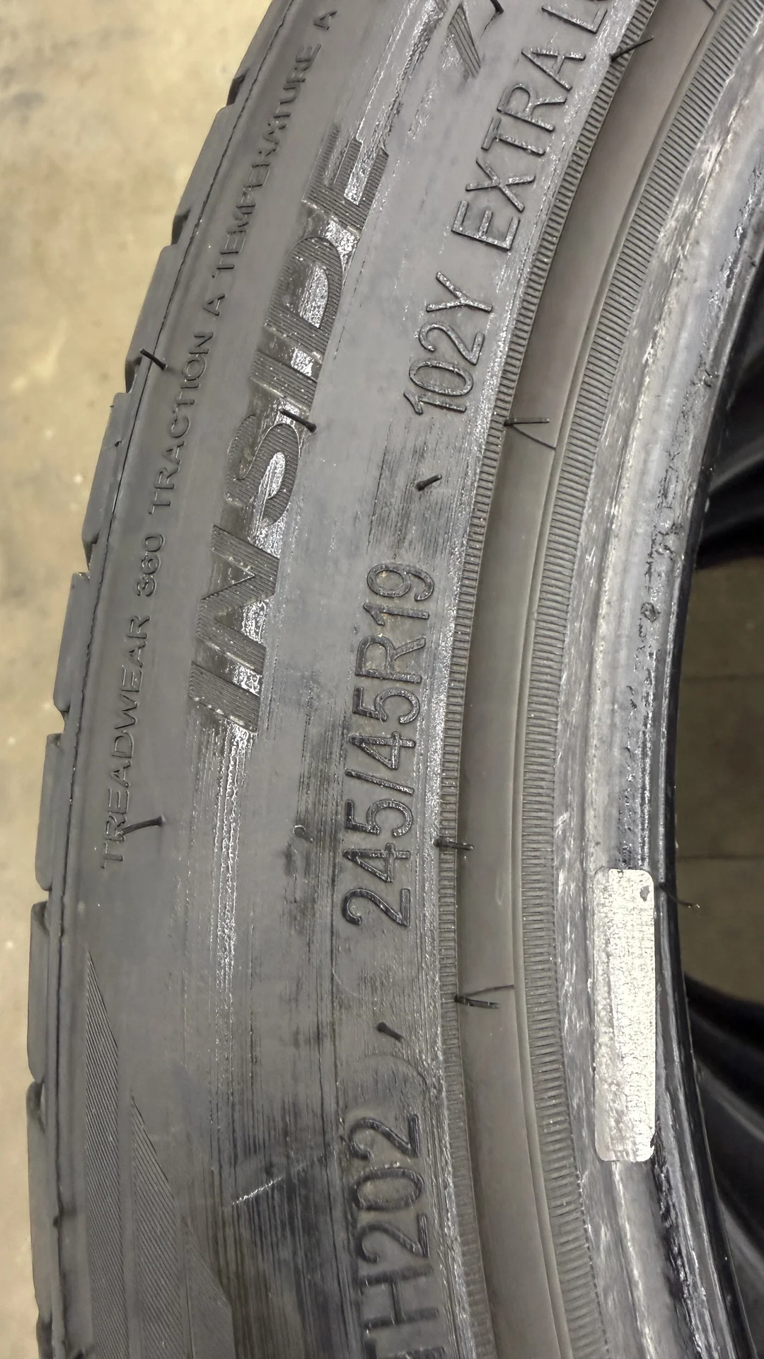 Triangle EffeXSport TH202 245/45 R19 и 275/40 R19 - миниатюра 2