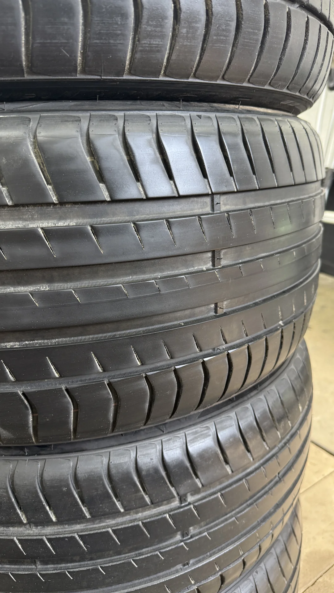 Triangle EffeXSport TH202 245/45 R19 и 275/40 R19 - миниатюра 4