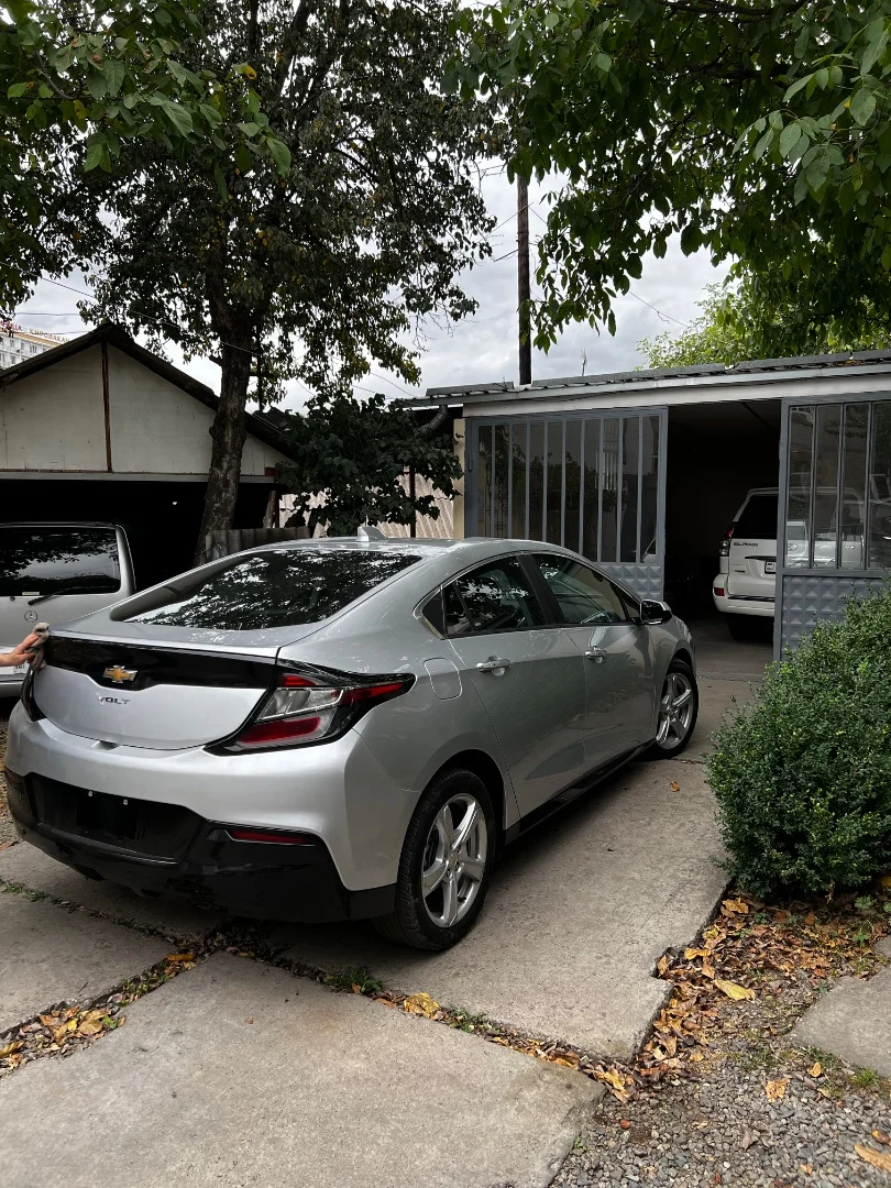 Chevrolet Volt II - миниатюра 2