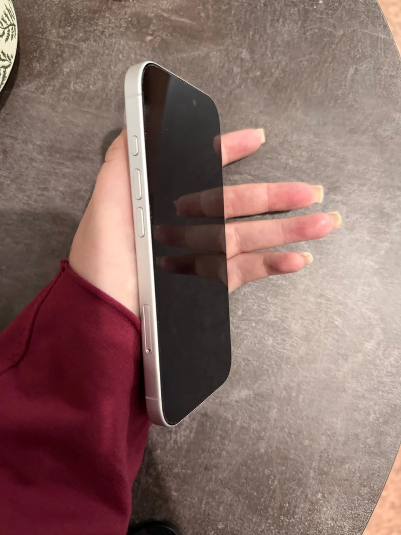 iPhone 16 256 ГБ SIM+ESim - миниатюра 3