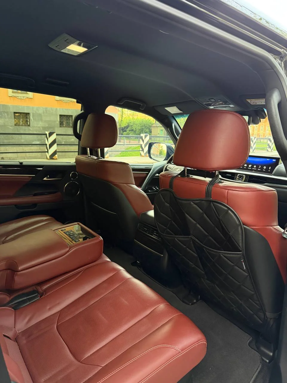 Lexus 450d - миниатюра 20