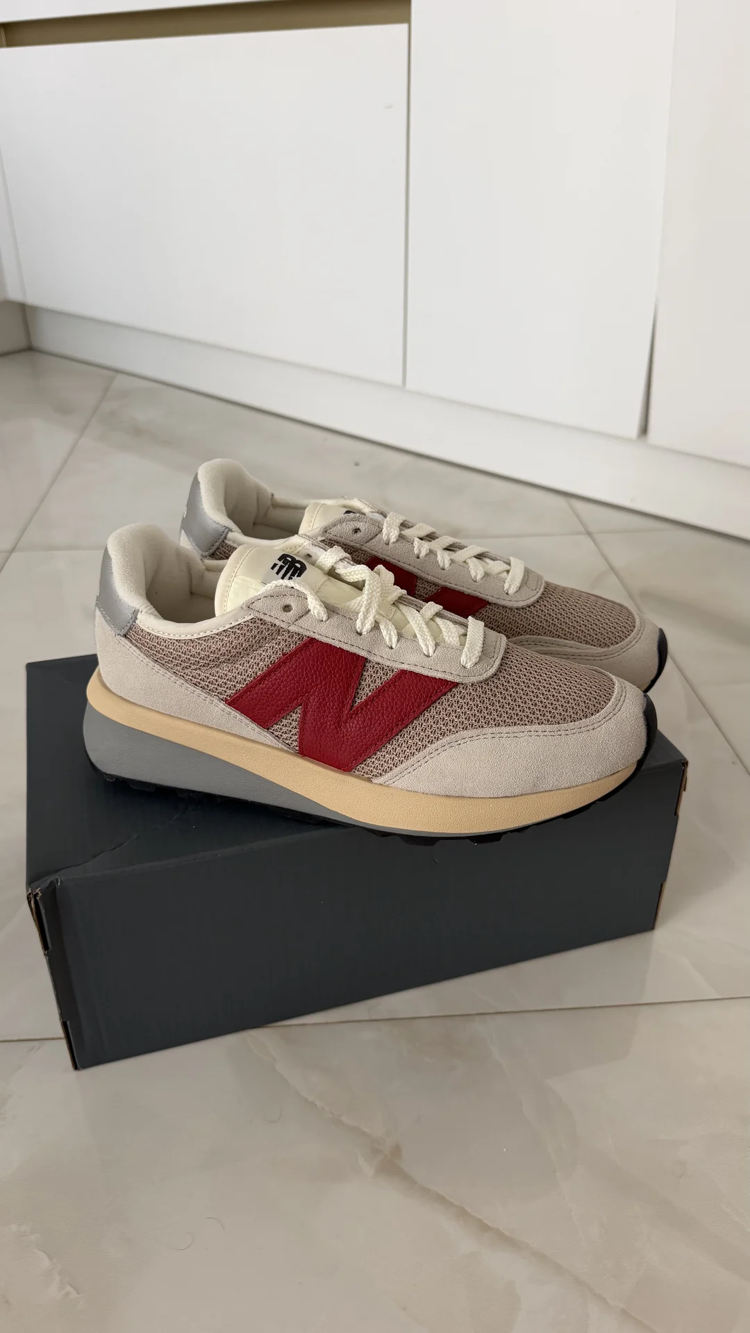 женские кроссовки New Balance 8,5us - изображение 1